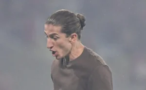 Filipe Luís lamenta demissão do Flamengo e agradece à diretoria pela oportunidade Filipe Luís lamenta demissão do Flamengo e agradece à diretoria pela oportunidade