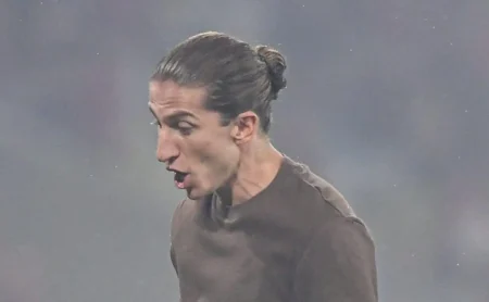 Filipe Luís lamenta demissão do Flamengo e agradece à diretoria pela oportunidade Filipe Luís lamenta demissão do Flamengo e agradece à diretoria pela oportunidade