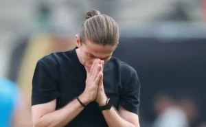 Filipe Luís, após saída do Flamengo, pode ter futuro inesperado na Europa.