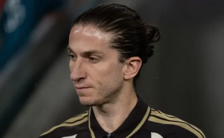 Filipe Luís avaliado no América-MEX após saída do Flamengo
