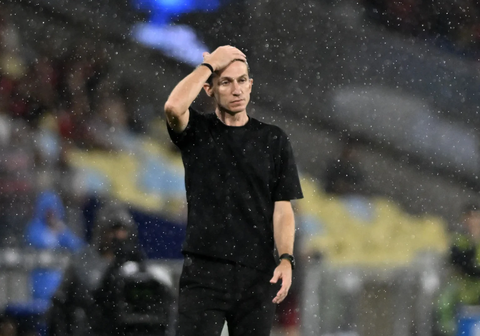 Filipe Luís deixa o comando técnico do Flamengo