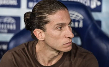 Filipe Luís é demitido do Flamengo, mesmo com alto aproveitamento Filipe Luís é demitido do Flamengo, mesmo com alto aproveitamento