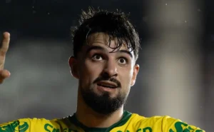 Flaco López: Palmeiras pode vendê-lo após Copa do Mundo, com desejo do jogador exposto por Barros