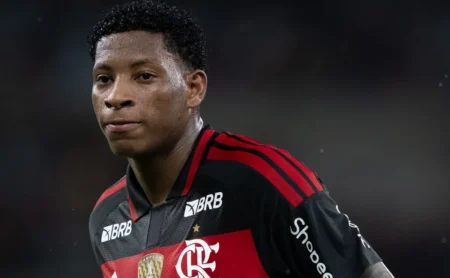 Flamengo avalia venda de Plata e projeta lucro apesar de acordo com Al-Sadd