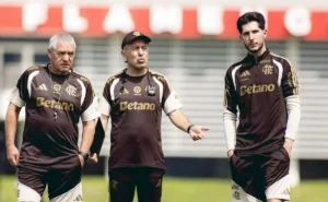 Flamengo autoriza Leonardo Jardim a solicitar reforços, mas exige cautela e análise prévia do elenco