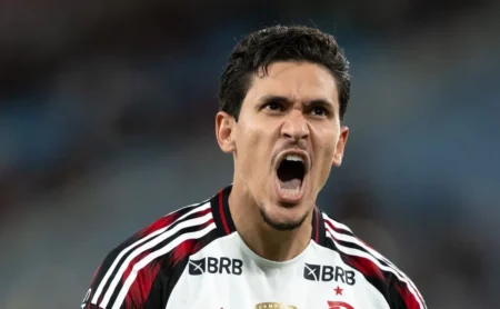 Flamengo avalia propostas por Pedro e pode vender atacante por oferta vantajosa