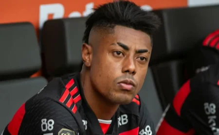 Flamengo avalia renovação de Bruno Henrique até 2027 e planeja conversa com o atacante