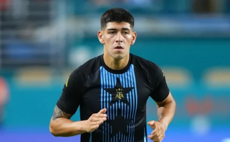 Flamengo: clube não se manifesta sobre Lautaro Rivero e zagueiro não é prioridade