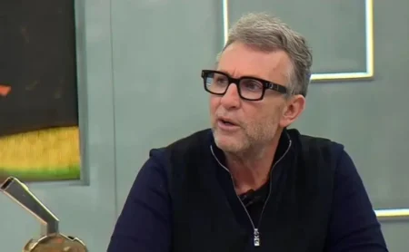 Flamengo: Craque Neto critica arbitragem em lance de pênalti não marcado em André