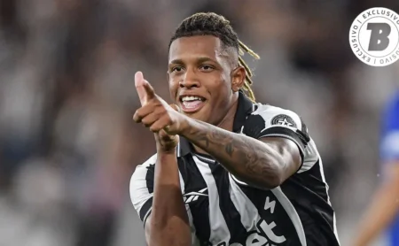 Flamengo demonstra interesse em Danilo e estuda proposta de troca com o Botafogo.