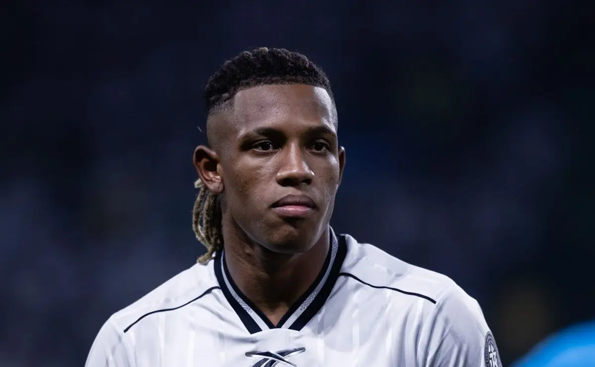 Flamengo mantém o interesse em Danilo, do Botafogo: diretoria o avalia positivamente Flamengo mantém o interesse em Danilo, do Botafogo: diretoria o avalia positivamente