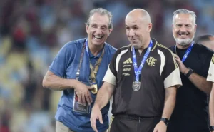 Flamengo planeja três reforços para Leonardo Jardim na próxima janela de transferências Flamengo planeja três reforços para Leonardo Jardim na próxima janela de transferências