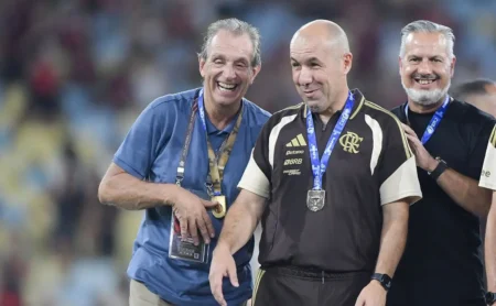 Flamengo planeja três reforços para Leonardo Jardim na próxima janela de transferências