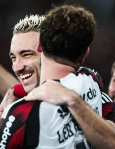 Flamengo reencontra o caminho das vitórias e resgata a confiança: Nunca houve falta de caráter Flamengo reencontra o caminho das vitórias e resgata a confiança: "Nunca houve falta de caráter"