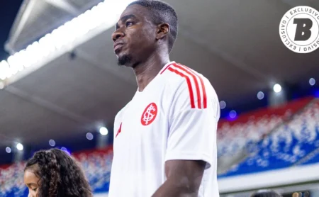 Félix Torres evita gol da Chapecoense e garante empate do Internacional