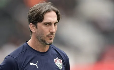 Fluminense x Athletico-PR: Zubeldía tem dúvida na defesa para o jogo no Maracanã Fluminense x Athletico-PR: Zubeldía tem dúvida na defesa para o jogo no Maracanã