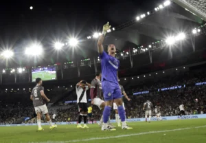 Fluminense chega à final com atuação de destaque de suas lendas Fluminense chega à final com atuação de destaque de suas lendas