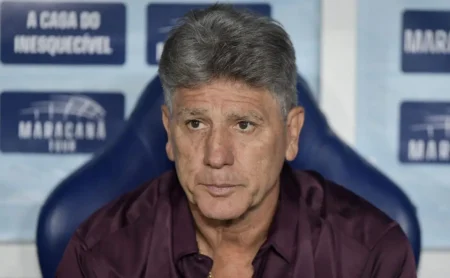 Fluminense e Vasco se enfrentam pelo Brasileirão em duelo que marca o reencontro com Renato Gaúcho.