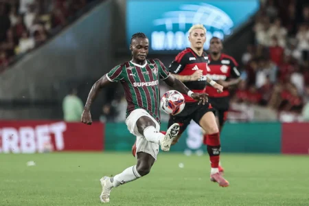 Fluminense busca reduzir perdas em negociação com Santi Moreno