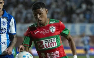 Fluminense perde foco, é superado no mercado e atacante de Maceió reforça o Remo