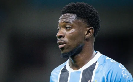 Francis Amuzu, do Grêmio, surge como opção para Gana na Copa de 2026
