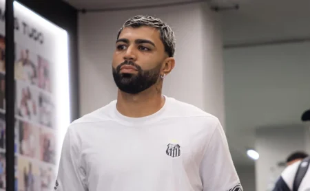 Gabigol e o futuro incerto no Santos, com o olhar de times da Série A