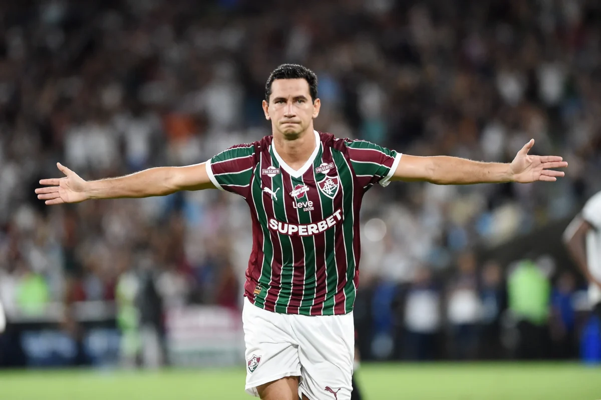 Ganso decide novamente pelo Fluminense e entra no top 10 de artilheiros do Maracanã Ganso decide novamente pelo Fluminense e entra no top 10 de artilheiros do Maracanã