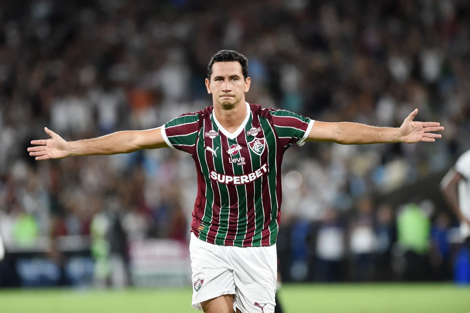 Ganso decide novamente pelo Fluminense e entra no top 10 de artilheiros do Maracanã