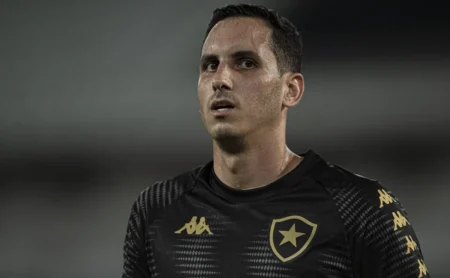 Gatito Fernández fala sobre possível retorno ao Botafogo e declara: “Sempre estarei torcendo”