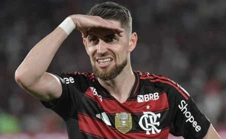 Gattuso impede ida de Jorginho para a Copa, mas não descarta novas avaliações