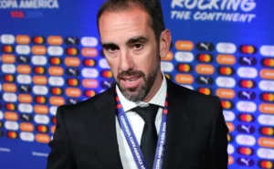 Godín avalia que Filipe Luís está pronto para o futebol europeu após deixar o Flamengo: “Ele conhece muito bem”