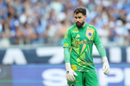 Goleiro critica passagem de Jardim pelo Cruzeiro: "Ano bom, mas sem títulos"