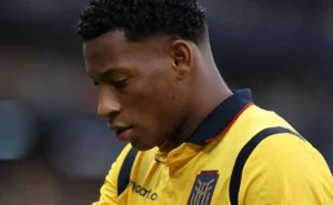 Gonzalo Plata em desfavor com Jardim e Flamengo busca solução nos bastidores