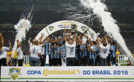 Grêmio estreia contra rival inédito na busca pelo hexacampeonato da Copa do Brasil.
