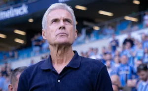 Grêmio: Luís Castro define escalação para a final do Campeonato Gaúcho contra o Internacional
