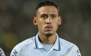 Grêmio mantém Erick Noriega na Arena após interesse do Atlanta United e define valor do peruano