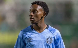 Grêmio planeja negociar Gabriel Mec na próxima janela de transferências, com aval de seu staff