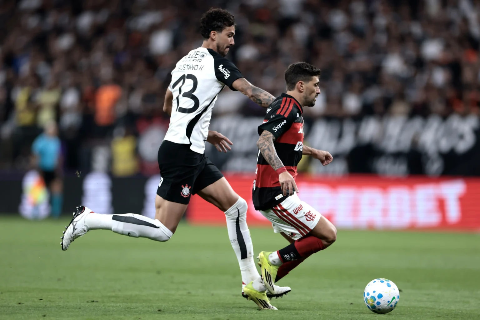 Gustavo Henrique critica árbitro e cobra Corinthians após sequência sem vitórias Gustavo Henrique critica árbitro e cobra Corinthians após sequência sem vitórias
