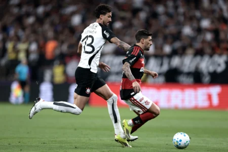 Gustavo Henrique critica árbitro e cobra Corinthians após sequência sem vitórias