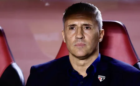 Hernán Crespo busca fim de jejum contra o Chapecoense em momento decisivo do São Paulo