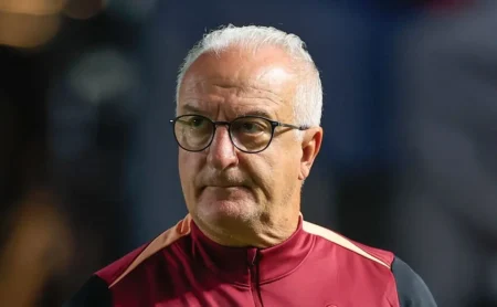 Histórico de Dorival Júnior contra o Santos é exposto antes de Santos x Corinthians na Vila Belmiro Histórico de Dorival Júnior contra o Santos é exposto antes de Santos x Corinthians na Vila Belmiro