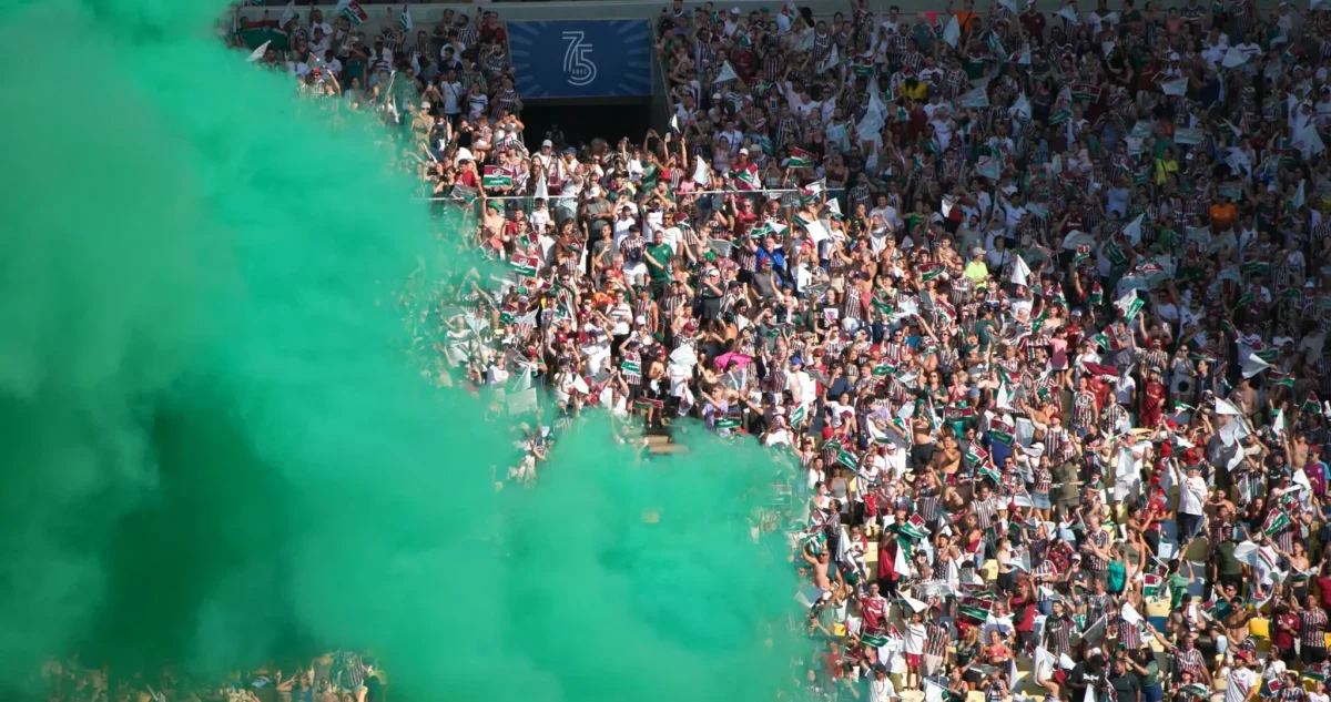 Homem preso em flagrante por importunação sexual contra torcedora do Fluminense; clubes intensificam ações