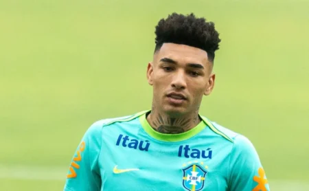 Igor Jesus, pré-convocado para a Seleção Brasileira, revela pedido de Ancelotti por centroavante com perfil agressivo