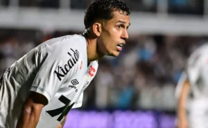 Igor Vinícius tem atuação discreta no empate do Santos com o Mirassol pelo Brasileirão