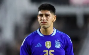 Imprensa argentina aponta interesse do Flamengo em Lautaro Rivero, zagueiro do River Plate