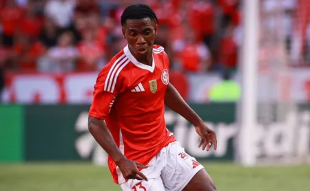 Internacional: Atraso em parcelas de Arhin pode gerar nova punição da Fifa