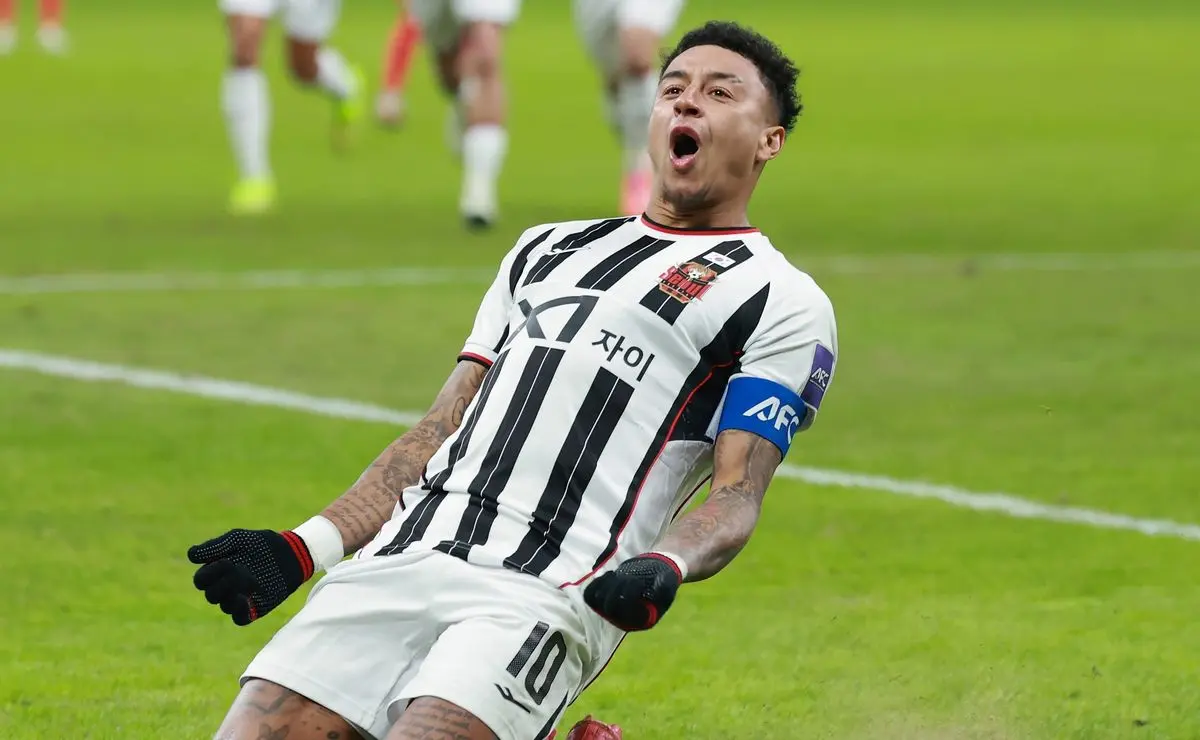 Jesse Lingard chega a São Paulo para reforçar o Corinthians e entusiasma a torcida Jesse Lingard chega a São Paulo para reforçar o Corinthians e entusiasma a torcida