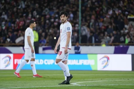 Jogador iraniano não é convocado após foto com autoridades de Dubai; veja os detalhes