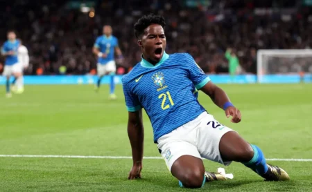 Jovens pressionam por espaço na Seleção Brasileira rumo à Copa do Mundo