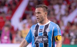 Juventus só libera Arthur Melo para o Grêmio em venda definitiva por R$ 47 milhões